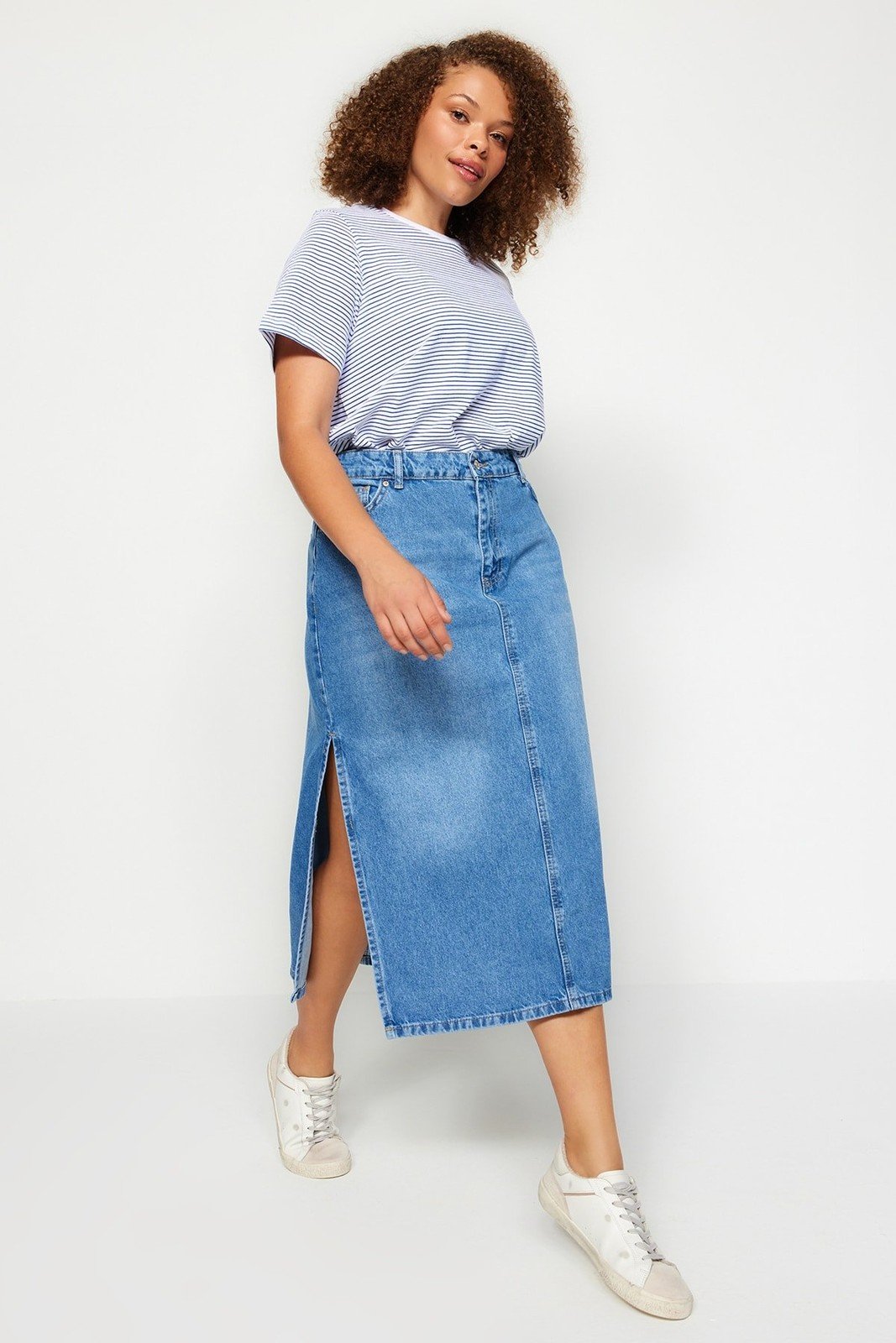 Trendyol Curve Blue Slit Denim Skirt