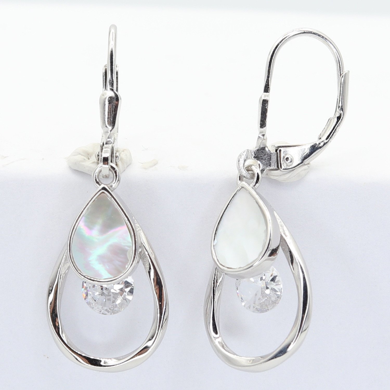 Stříbrné náušnice 106026