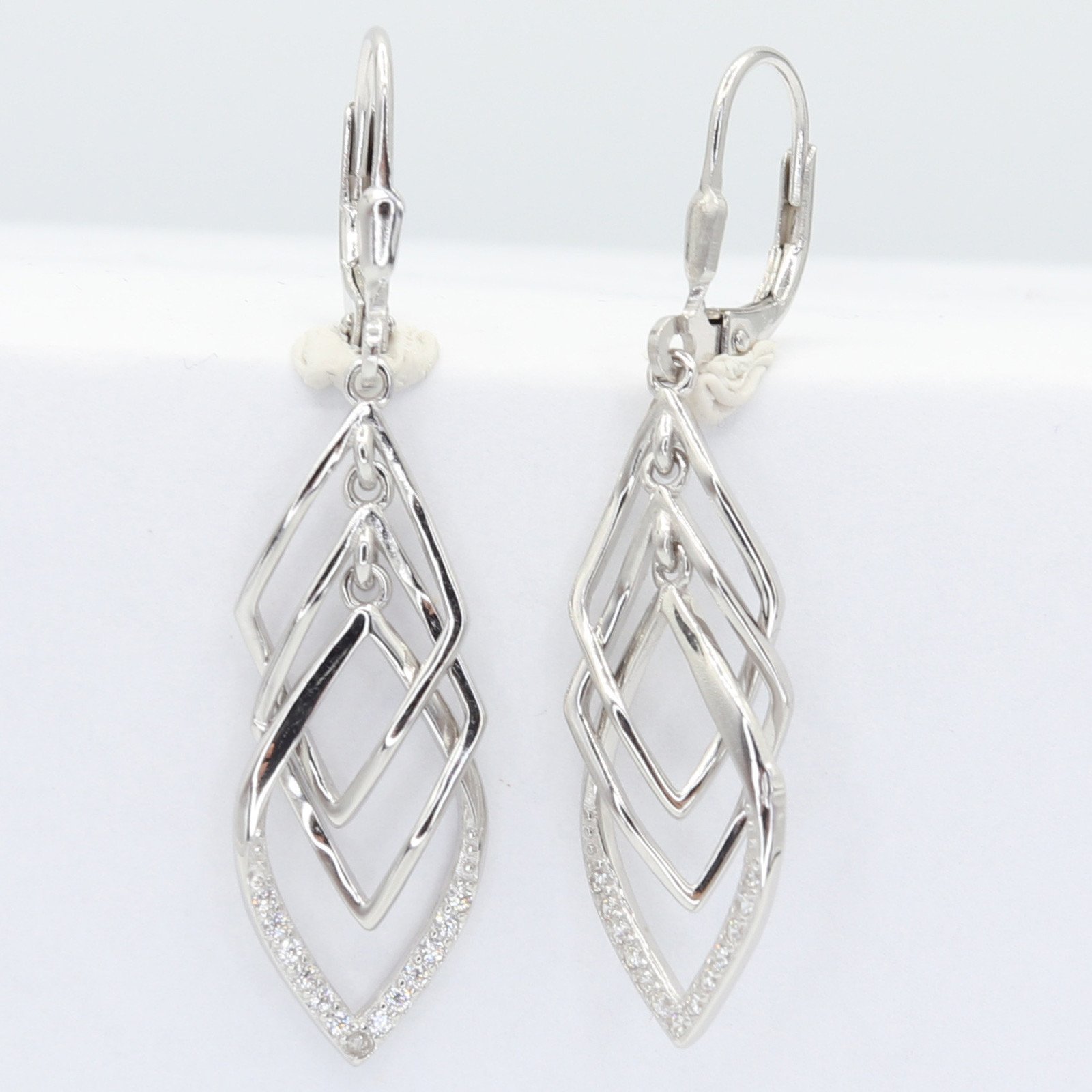 Stříbrné náušnice 106029