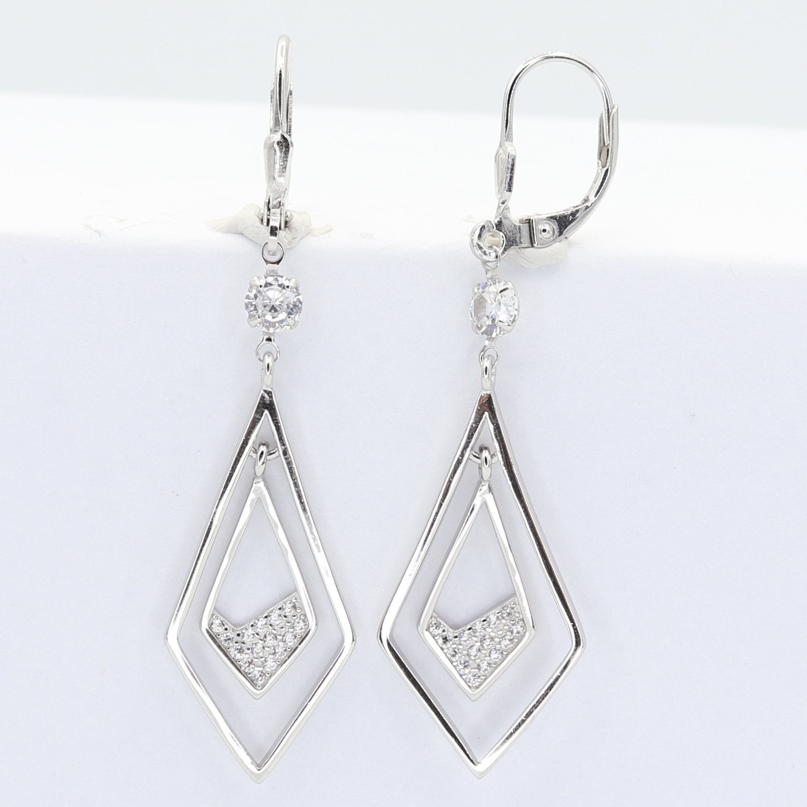 Stříbrné náušnice 106035