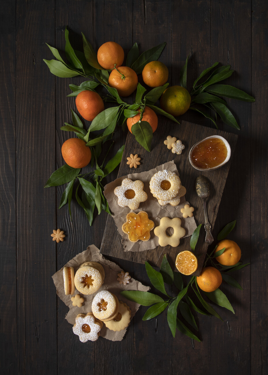 Diana Popescu Umělecká fotografie Mandarin Linzer Cookies, Diana Popescu, (30 x 40 cm)
