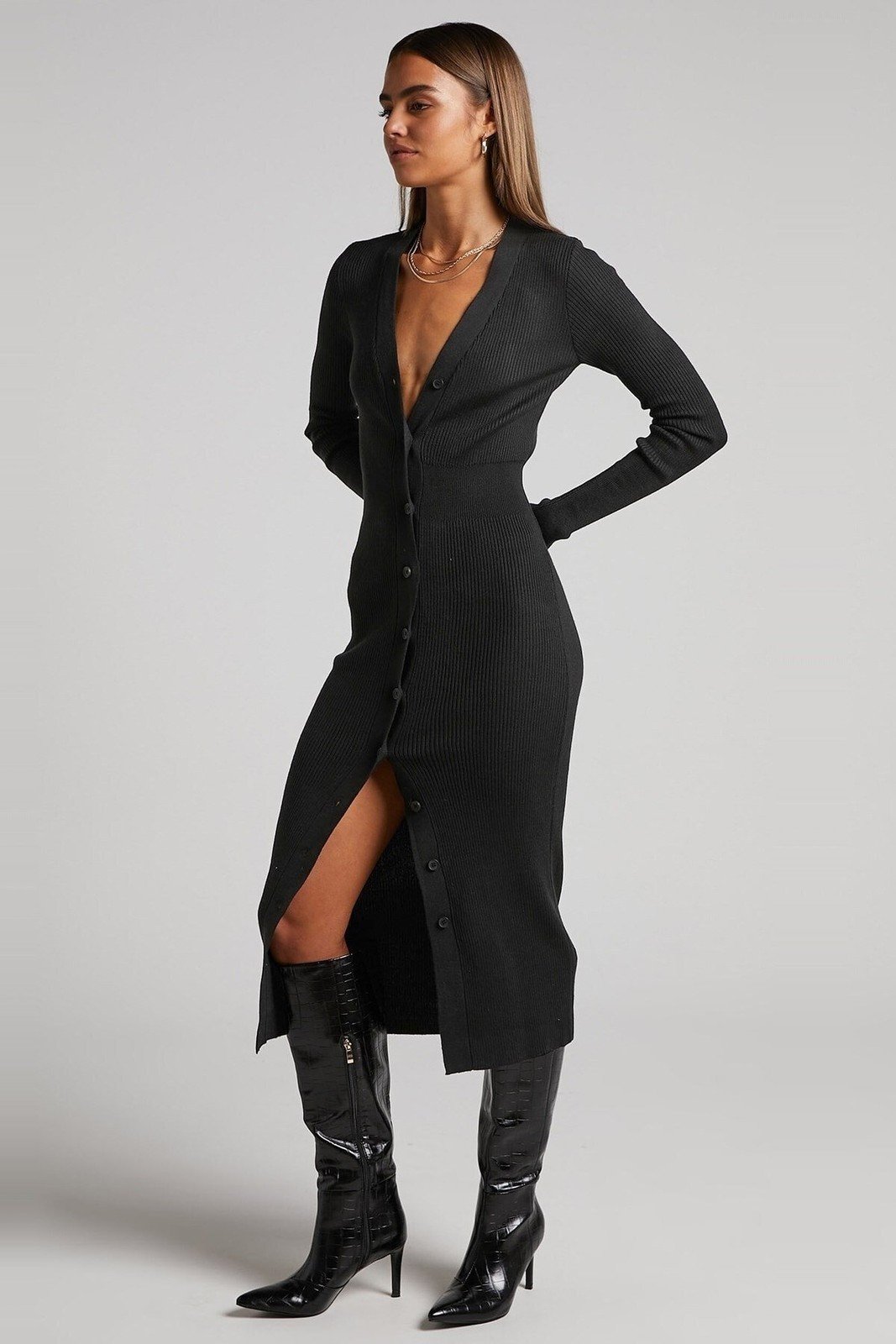 Madmext Black Buttoned V Neck Long Knitwear Dress