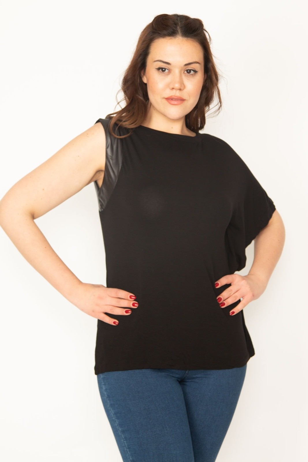 Şans Women's Plus Size Black Single Sleeve Faux Leather Detailed Low Sleeve Blouse