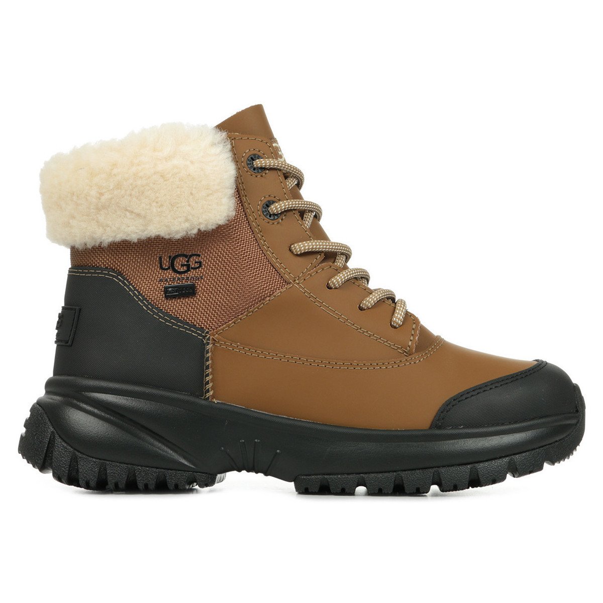 UGG  Yose Fluff V2  Hnědá