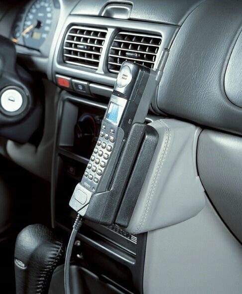 Držák na telefon Kuda Subaru Impreza od 93 Forester od 97