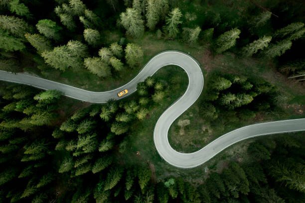 Roberto Moiola / Sysaworld Umělecká fotografie Aerial view of car traveling on, Roberto Moiola / Sysaworld, (40 x 26.7 cm)