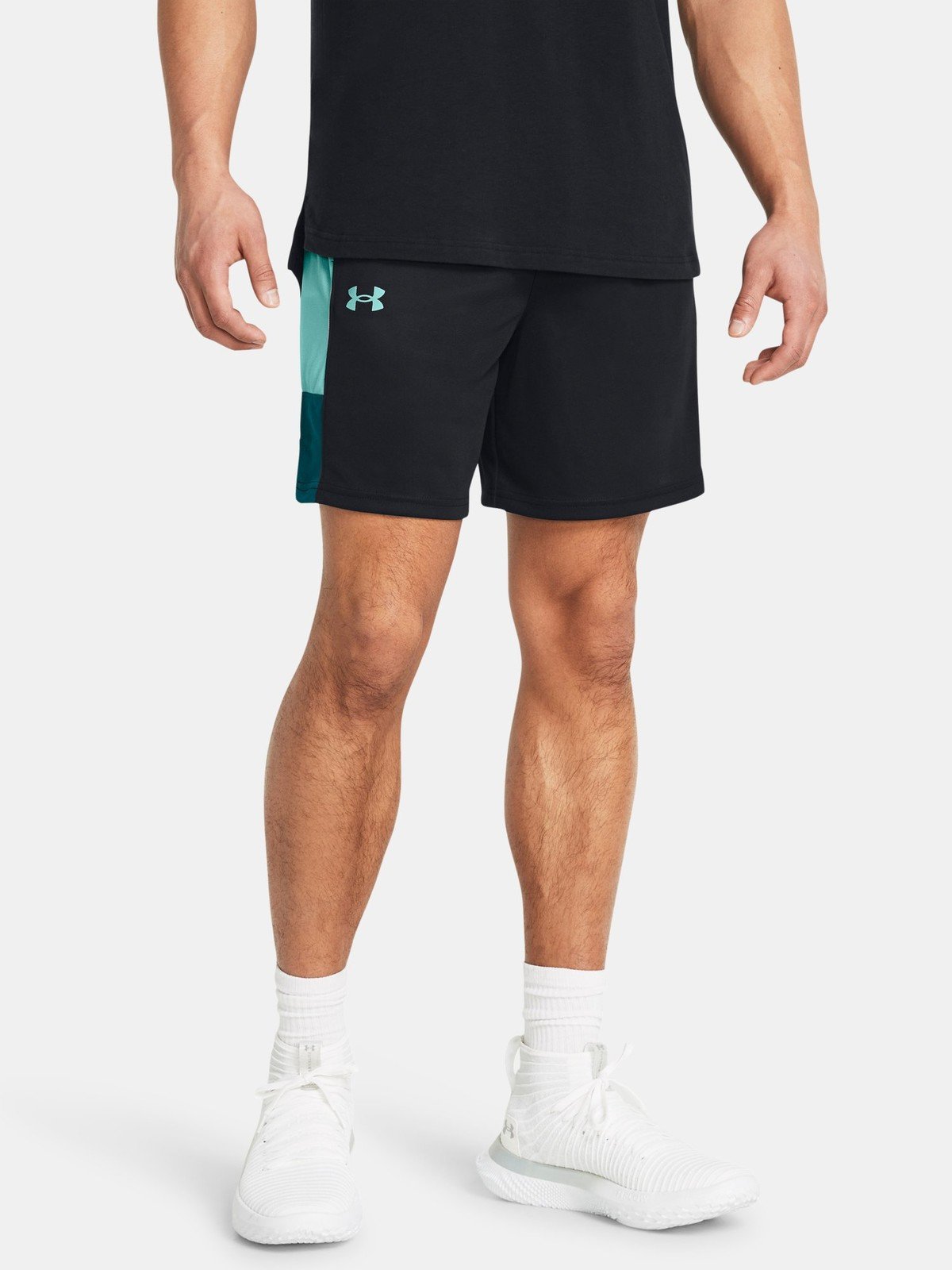 Under Armour Kraťasy UA Baseline Short-BLK - Pánské