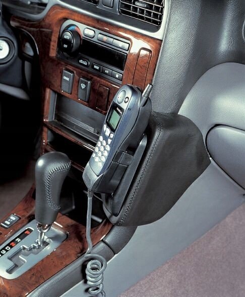 Kuda držák telefonu Subaru Legacy od 1999