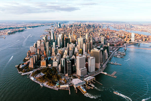 Alexander Spatari Umělecká fotografie Aerial view of Loser Manhattan skyline,, Alexander Spatari, (40 x 26.7 cm)