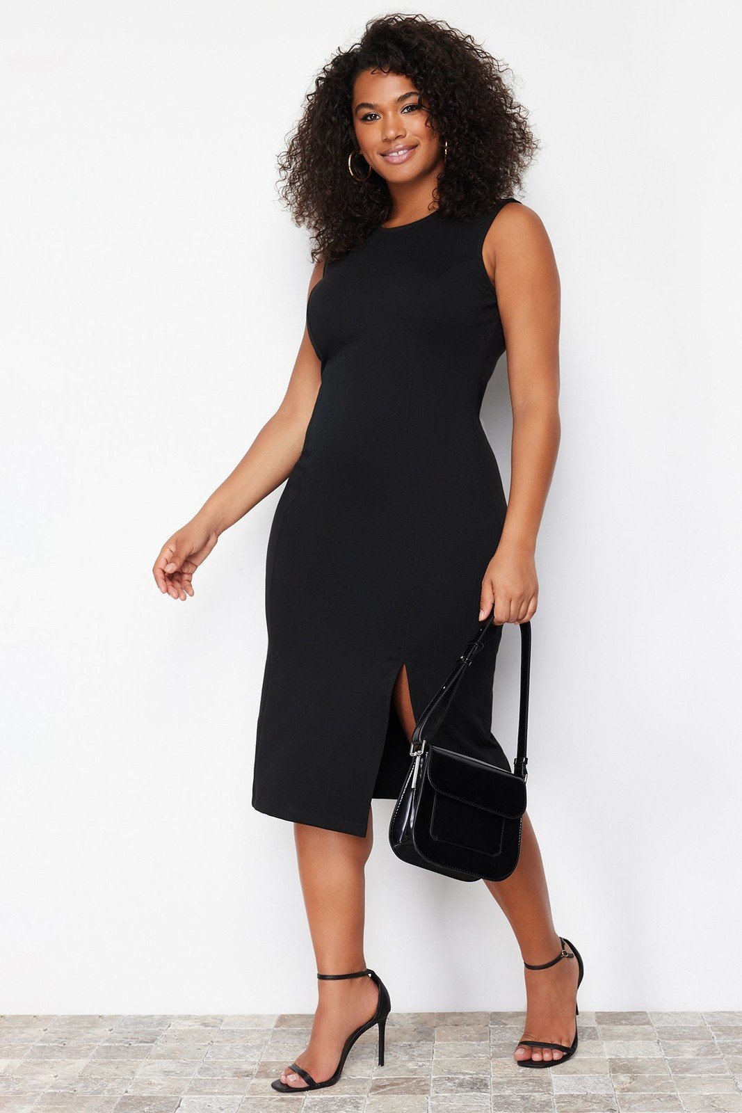 Trendyol Curve Black Slit Detailed Midi Knitted Dress