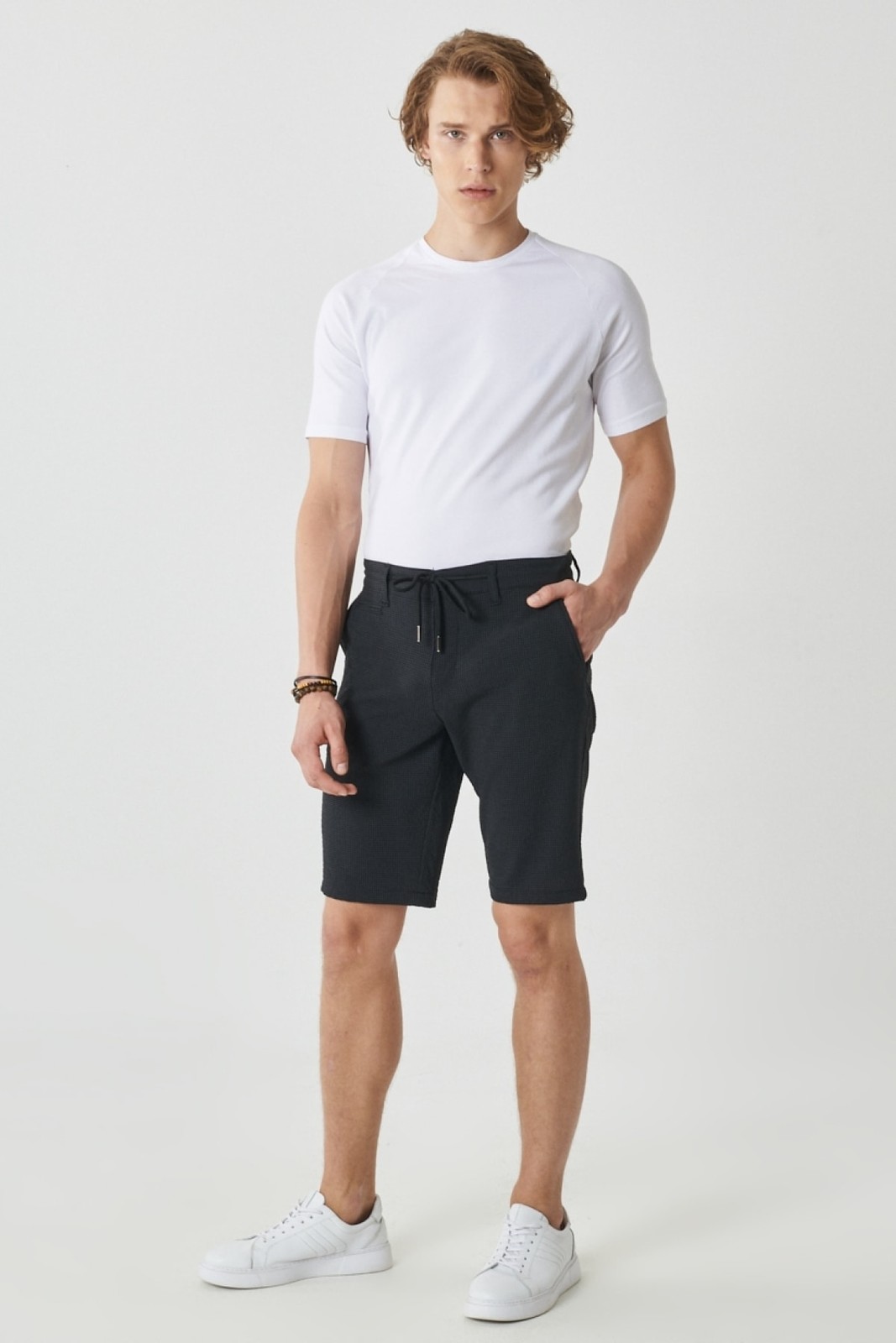 ALTINYILDIZ CLASSICS Men's Anthracite Slim Fit Narrow Cut Flexible Shorts with Tie Waist