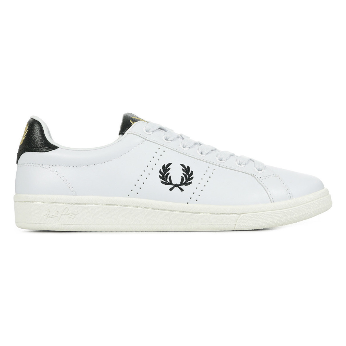 Fred Perry  B721 Pique Embossed Leather Branded  Bílá