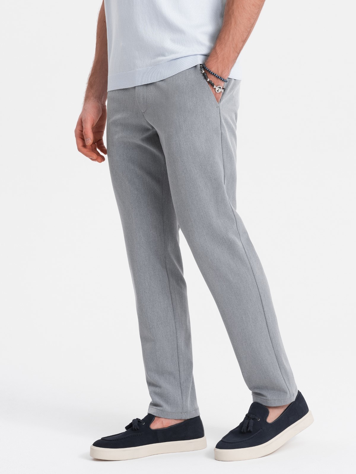 Elegantní pánské chino kalhoty klasického střihu - světle šedé V1 OM-PACP-0191