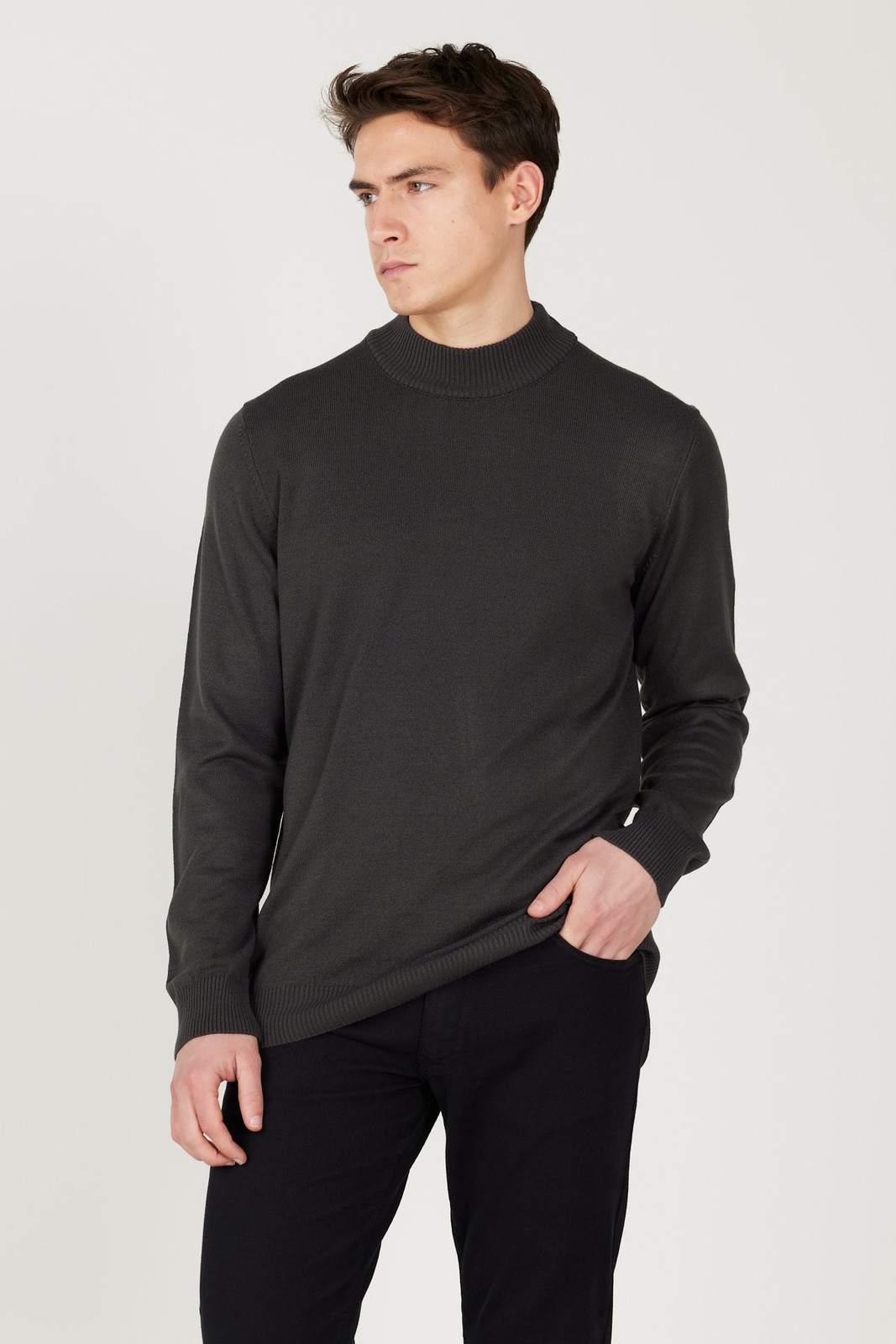 AC&Co / Altınyıldız Classics Men's Anthracite Anti-Pilling Anti-Pilling Standard Fit Half Turtleneck Knitwear Sweater