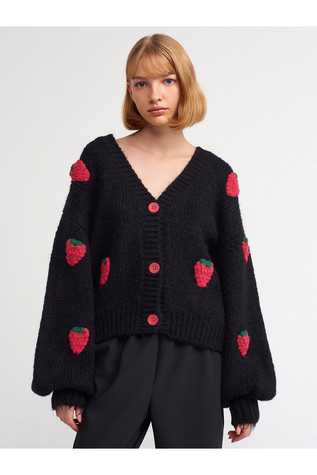 Dilvin 60185 V-Neck Strawberry Embroidered Balloon Sleeve Knitwear Cardigan-black