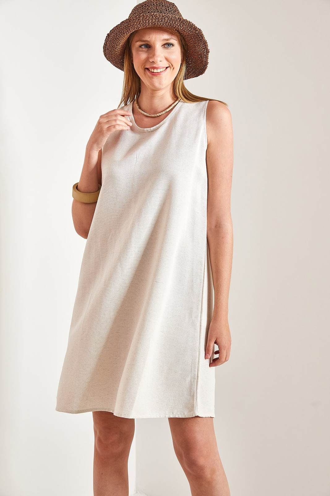 Bianco Lucci Women's Backless Linen Dress