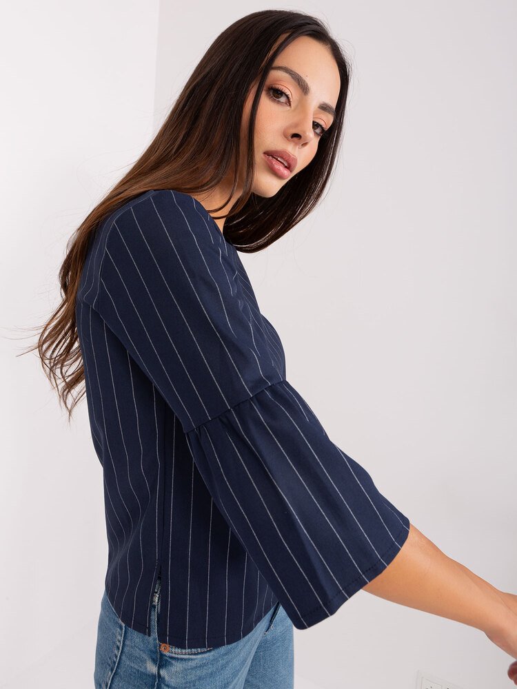 Fashionhunters Námořnická modrá a bílá společenská halenka se zavazováním.Velikost: 36