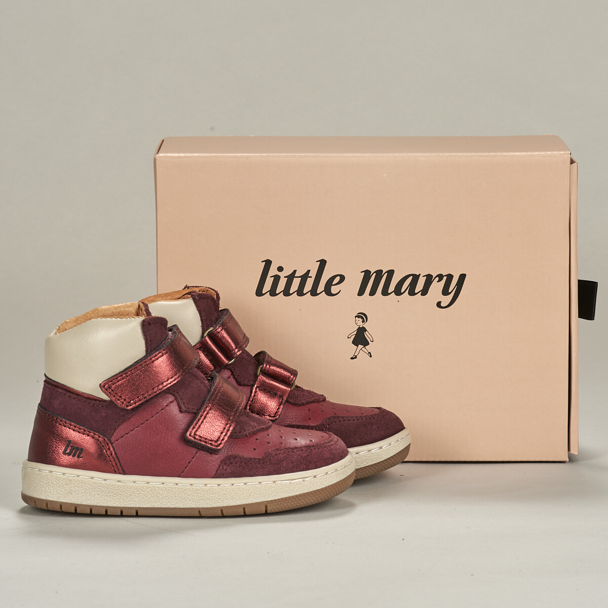 Little Mary  -  Červená
