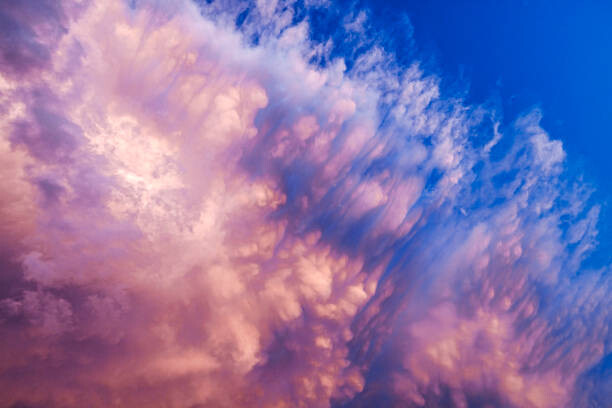 Andrew Merry Umělecká fotografie Surreal science fiction fantasy cloudscape, purple, Andrew Merry, (40 x 26.7 cm)