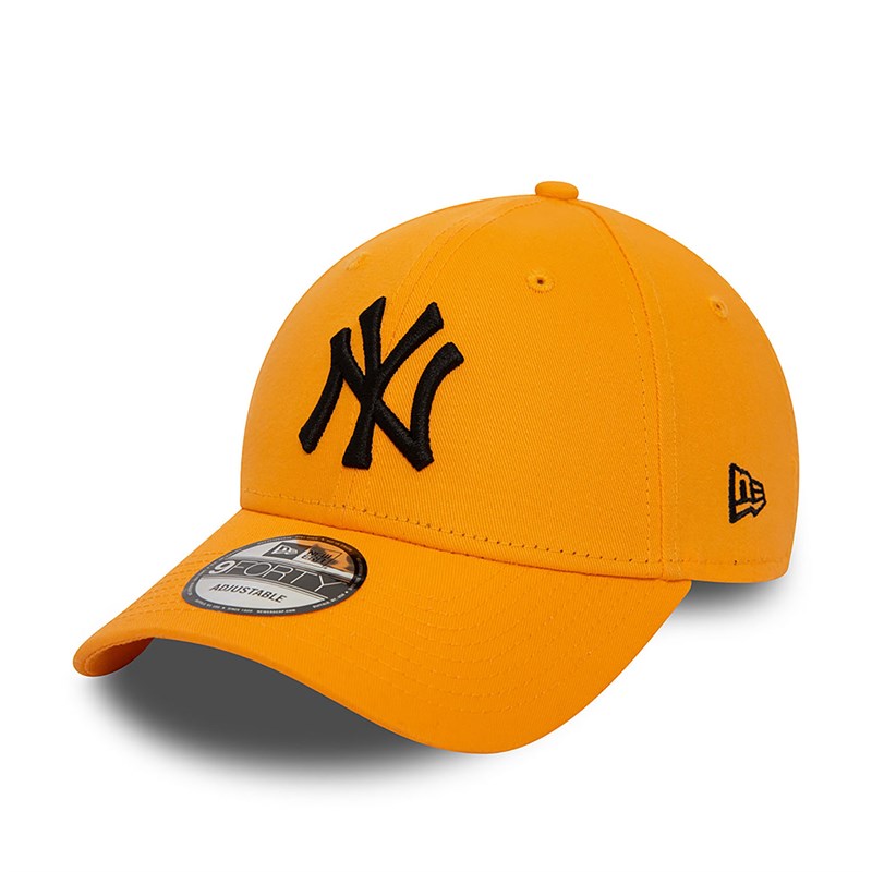 kšiltovka NEW ERA - 940 MLB League essential 9forty NEW YORK YANKEES (PSMNVY) velikost: OS