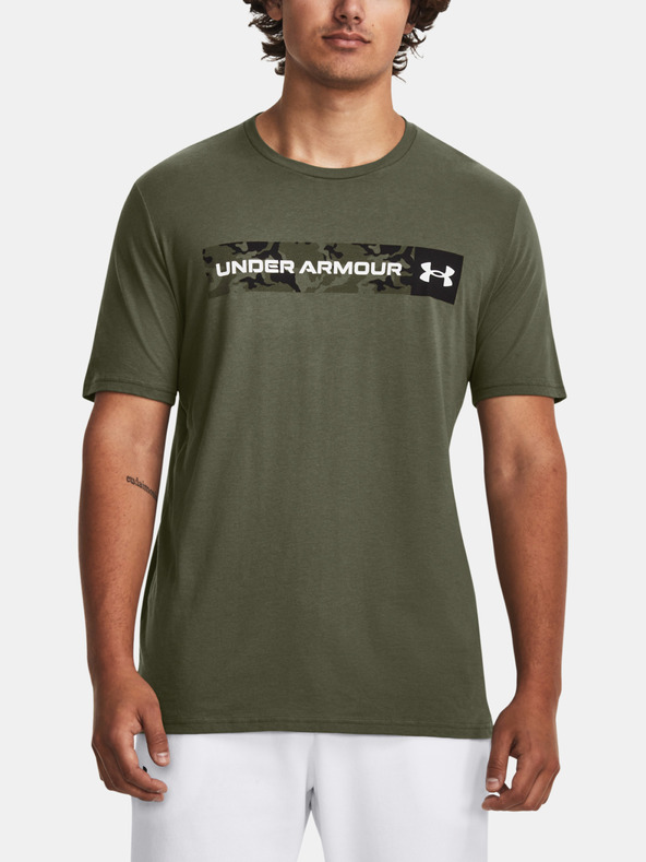 Under Armour UA Camo Chest Stripe SS Triko Zelená