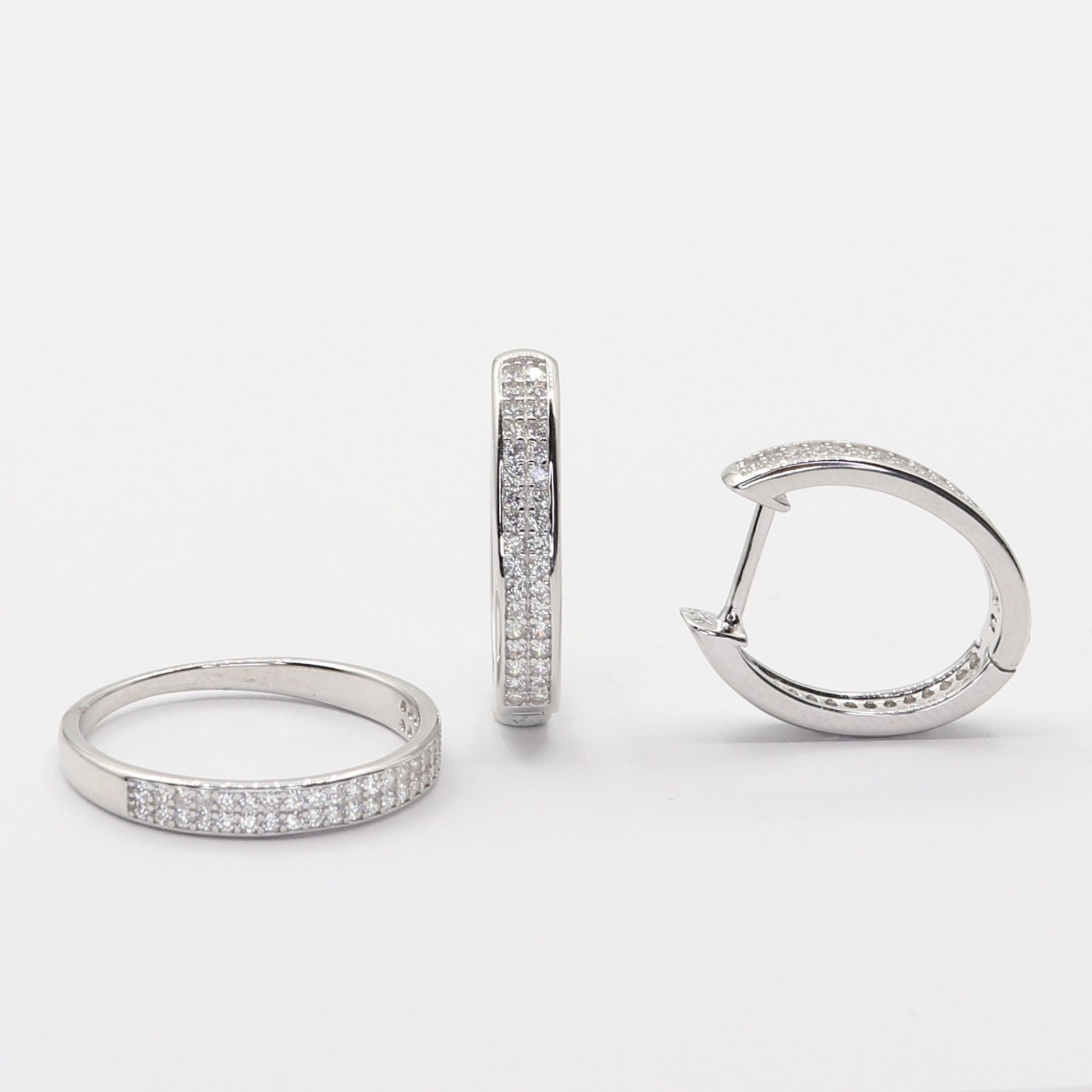 Stříbrná souprava S581