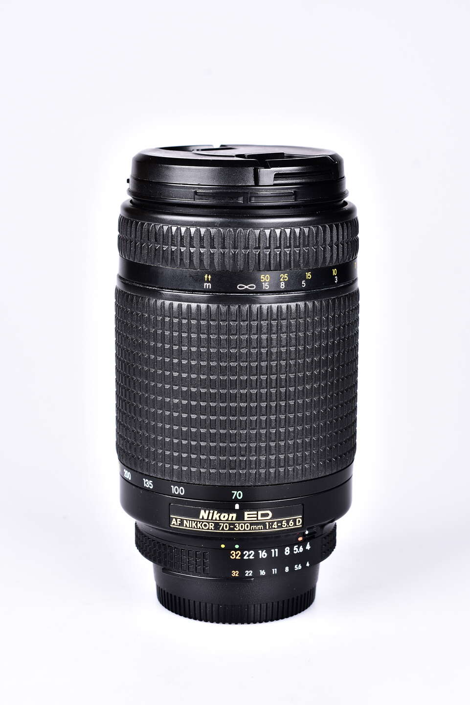 Nikon 70-300 mm f/4-5,6 AF ZOOM-NIKKOR D ED bazar