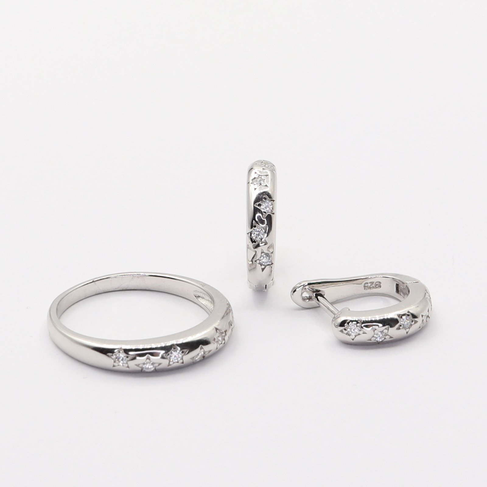 Stříbrná souprava S563