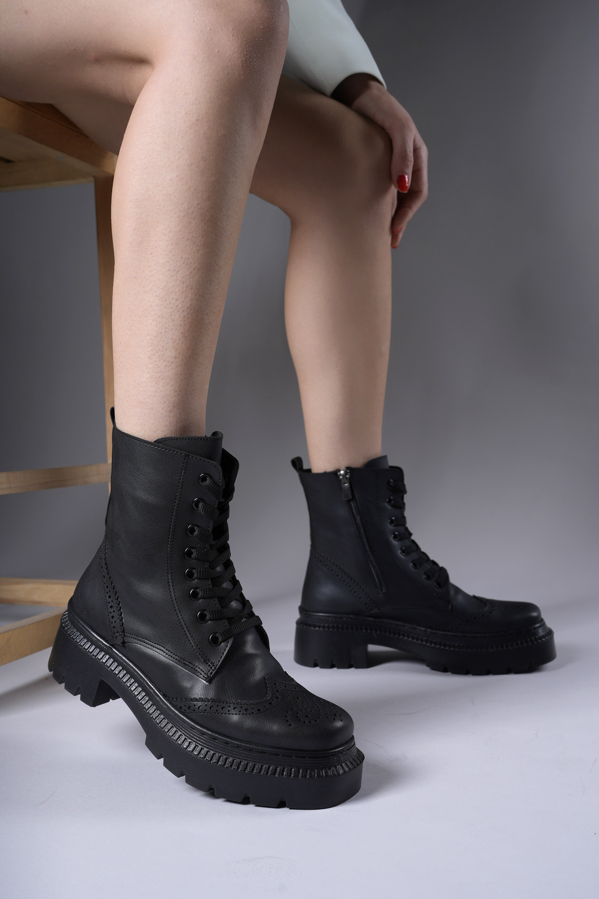 Riccon Calaerel Women's Boots 00121404 Black Tone.