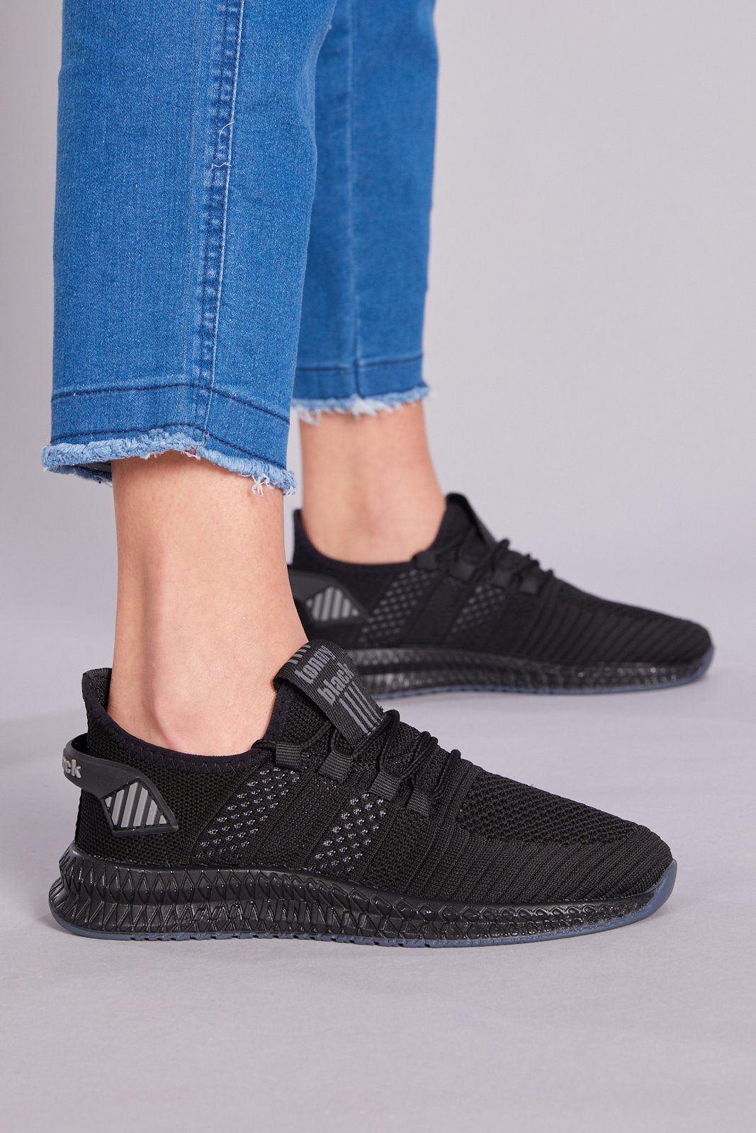 Tonny Black Unisex Black Sneakers Tbidl