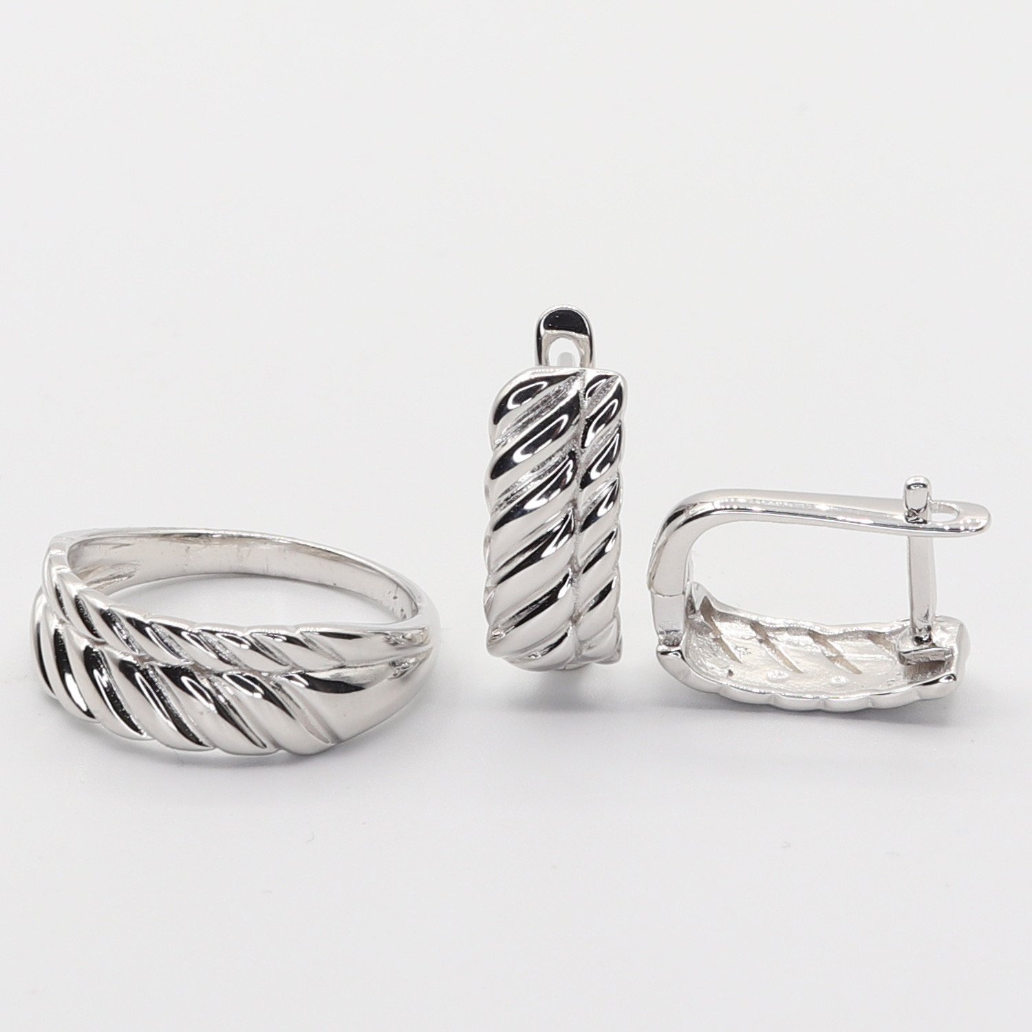 Stříbrná souprava S564