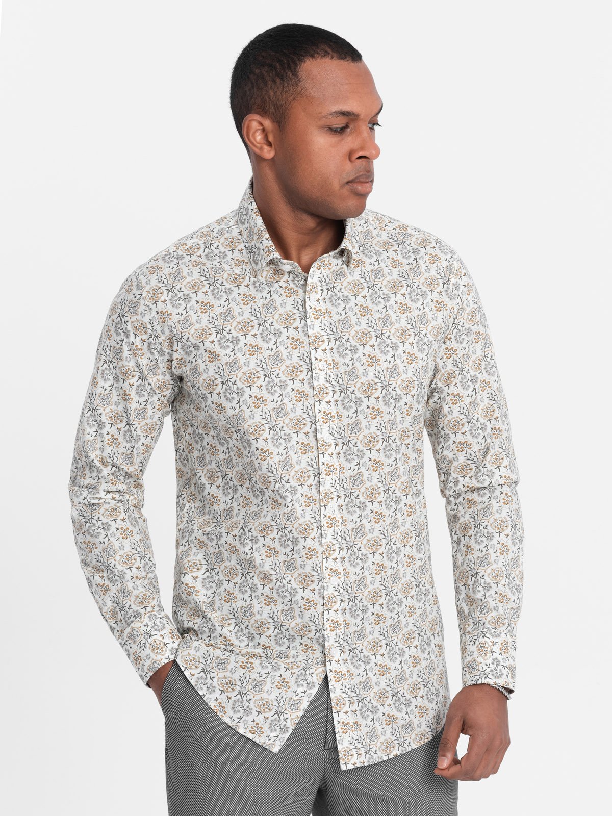 Ombre Men's SLIM FIT shirt in floral pattern - beige