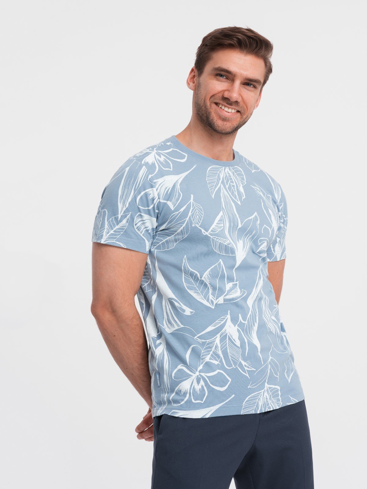 Ombre Men's full-print t-shirt with contrasting leaves - blue