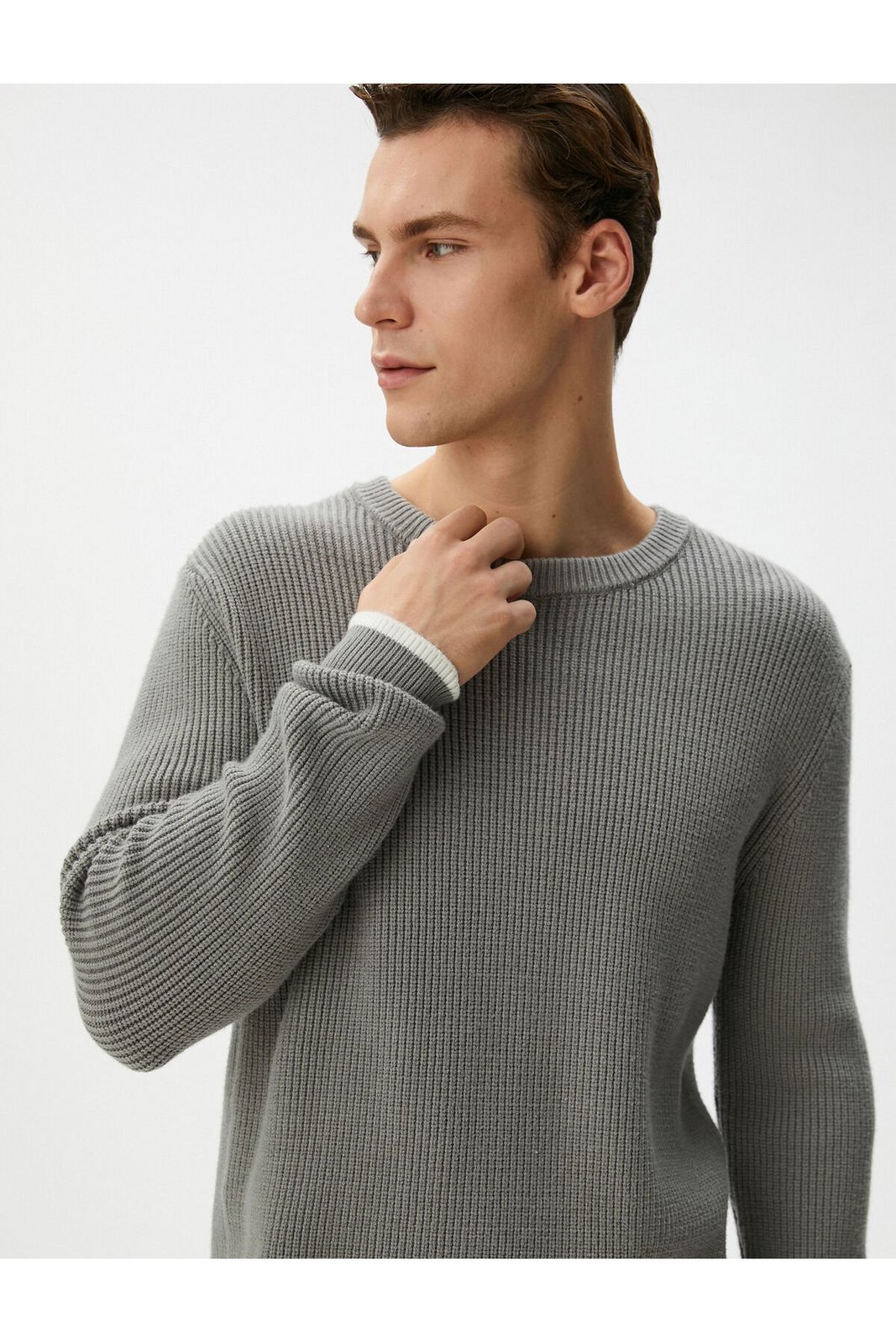 Koton Basic Knitwear Sweater Fabric Detailed Crew Neck