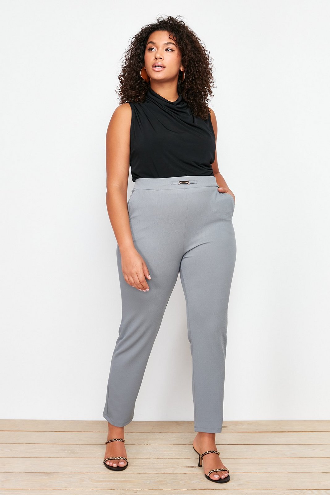 Trendyol Curve Gray Cigarette Accessory Detail Knitted Trousers