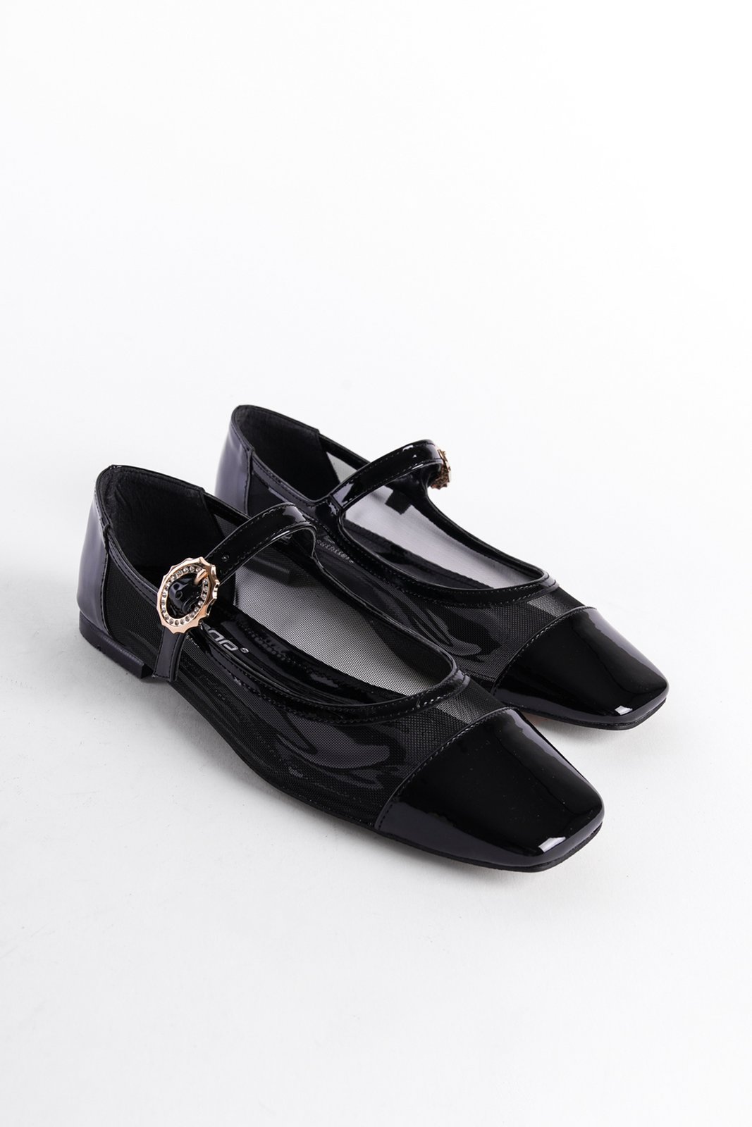 Capone Outfitters Flat Toe Banded Patent Leather Flats