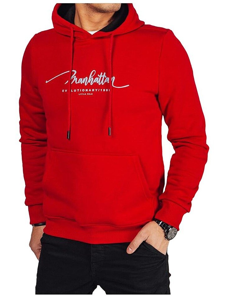 červená mikina s kapucí