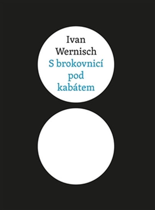 S brokovnicí pod kabátem