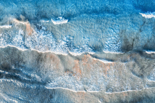 den-belitsky Umělecká fotografie Aerial view of a transparent blue, den-belitsky, (40 x 26.7 cm)