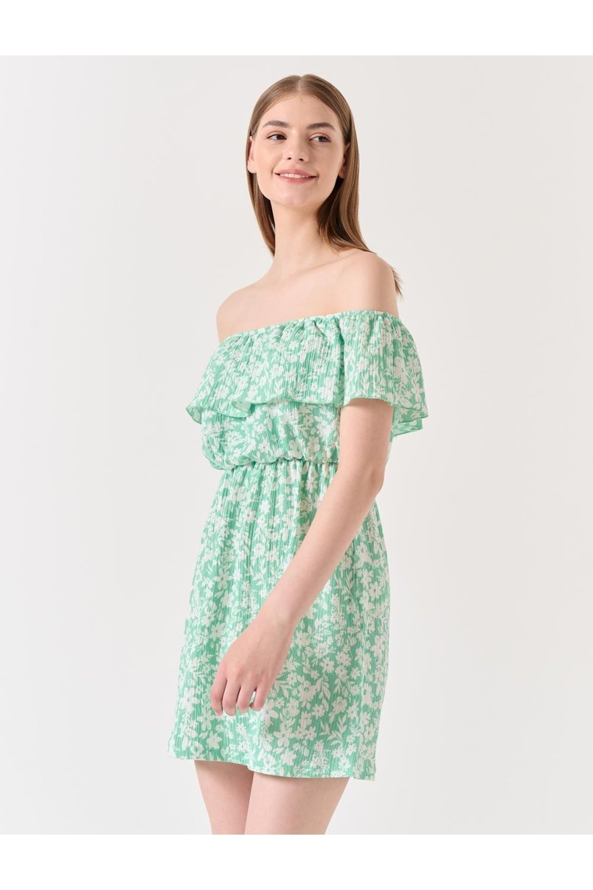 Jimmy Key Mint Green Boat Neck Sleeveless Floral Mini Dress