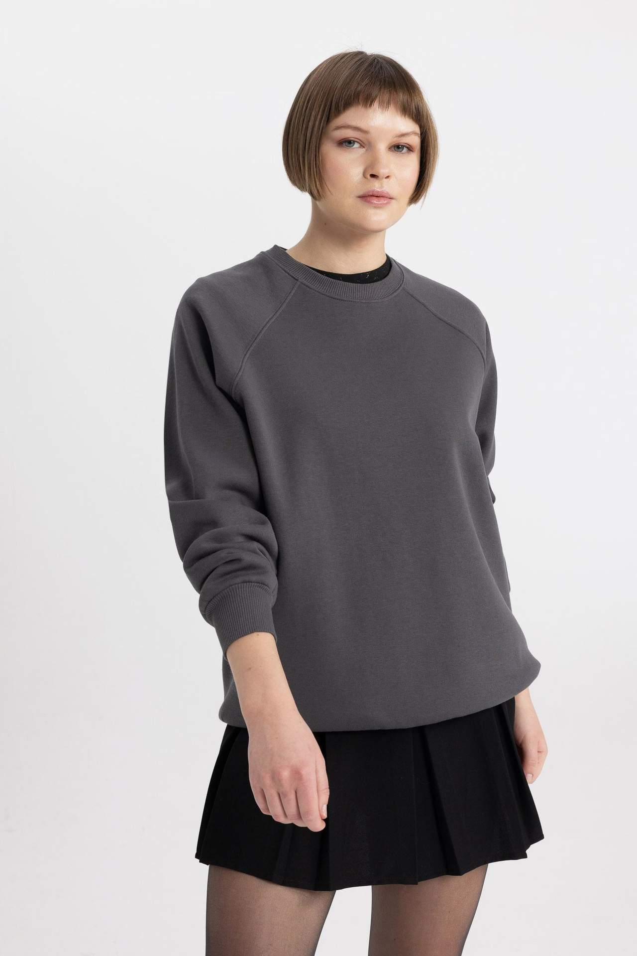 DEFACTO Oversize Fit Crew Neck Thick Sweatshirt