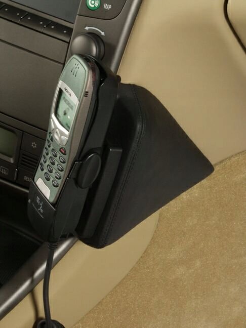 Držák telefonu Kuda Thesis od 2002