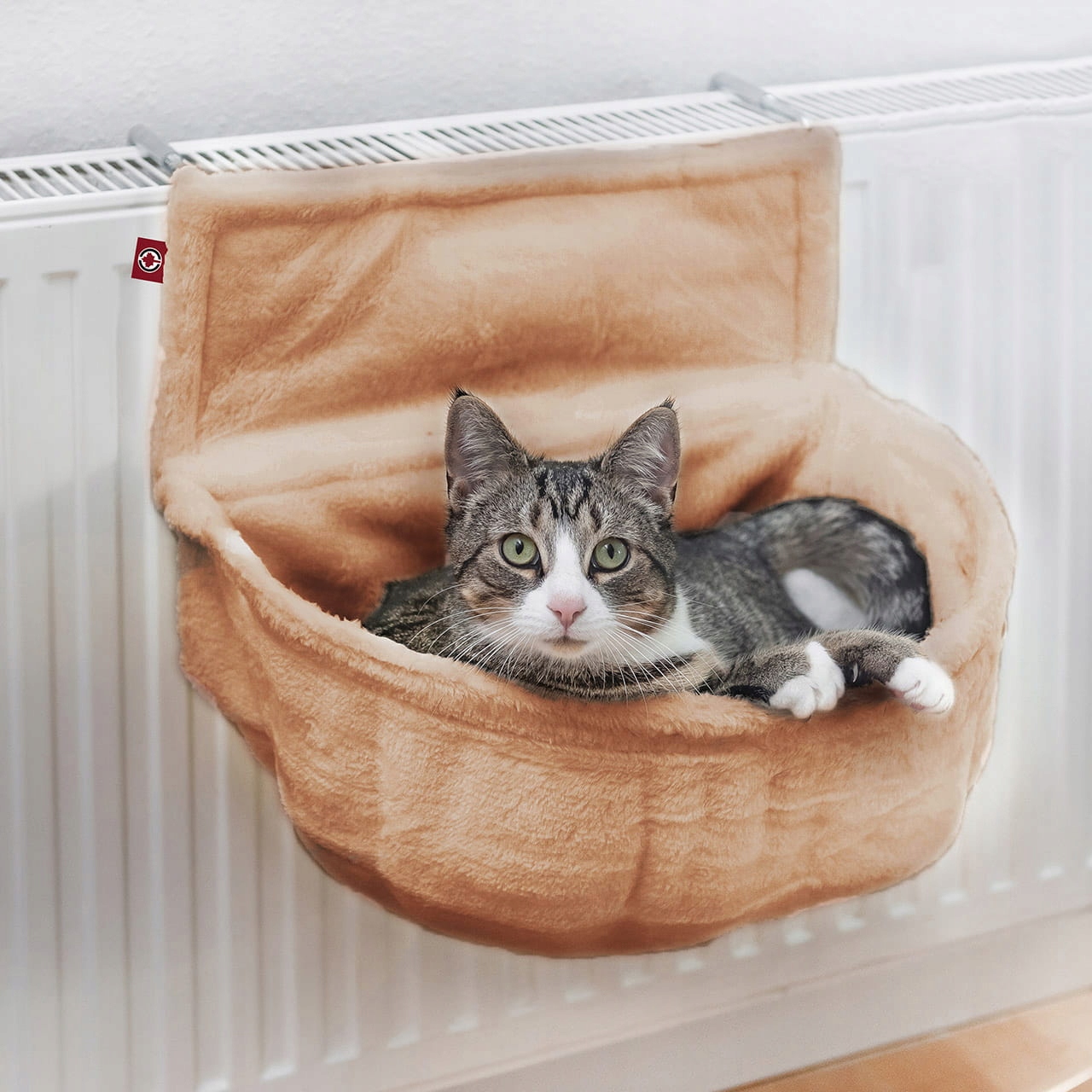 pelíšek na radiátor pro kočky Canadian Cat béžové