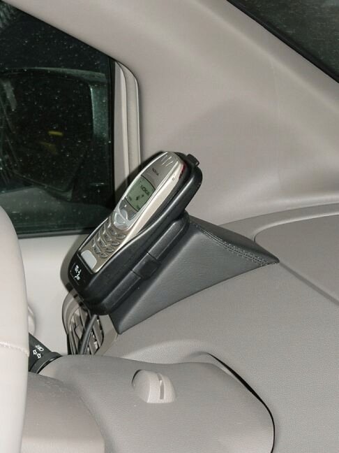 Kuda Nissan Quest držák telefonu od 2003