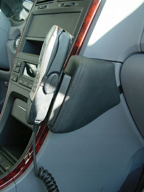 Kuda Kia Magentis držák telefonu od 2003