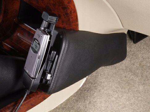 Kuda držák telefonu Nissan Terrano II od 2000