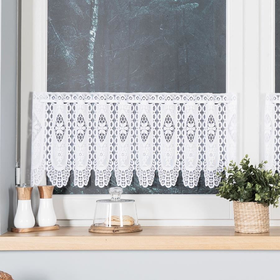 Dekorační metrážová vitrážová záclona IRENA bílá výška 30 cm MyBestHome Cena záclony je uvedena za běžný metr
