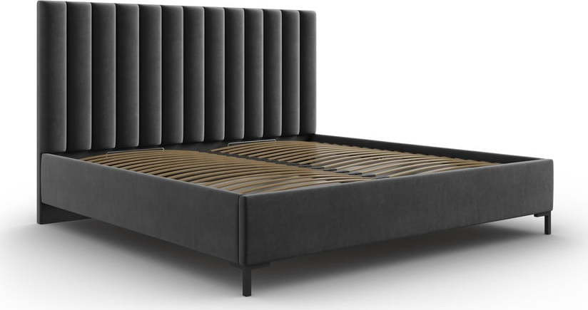 Tmavě šedá čalouněná dvoulůžková postel s úložným prostorem s roštem 180x200 cm Casey – Mazzini Beds