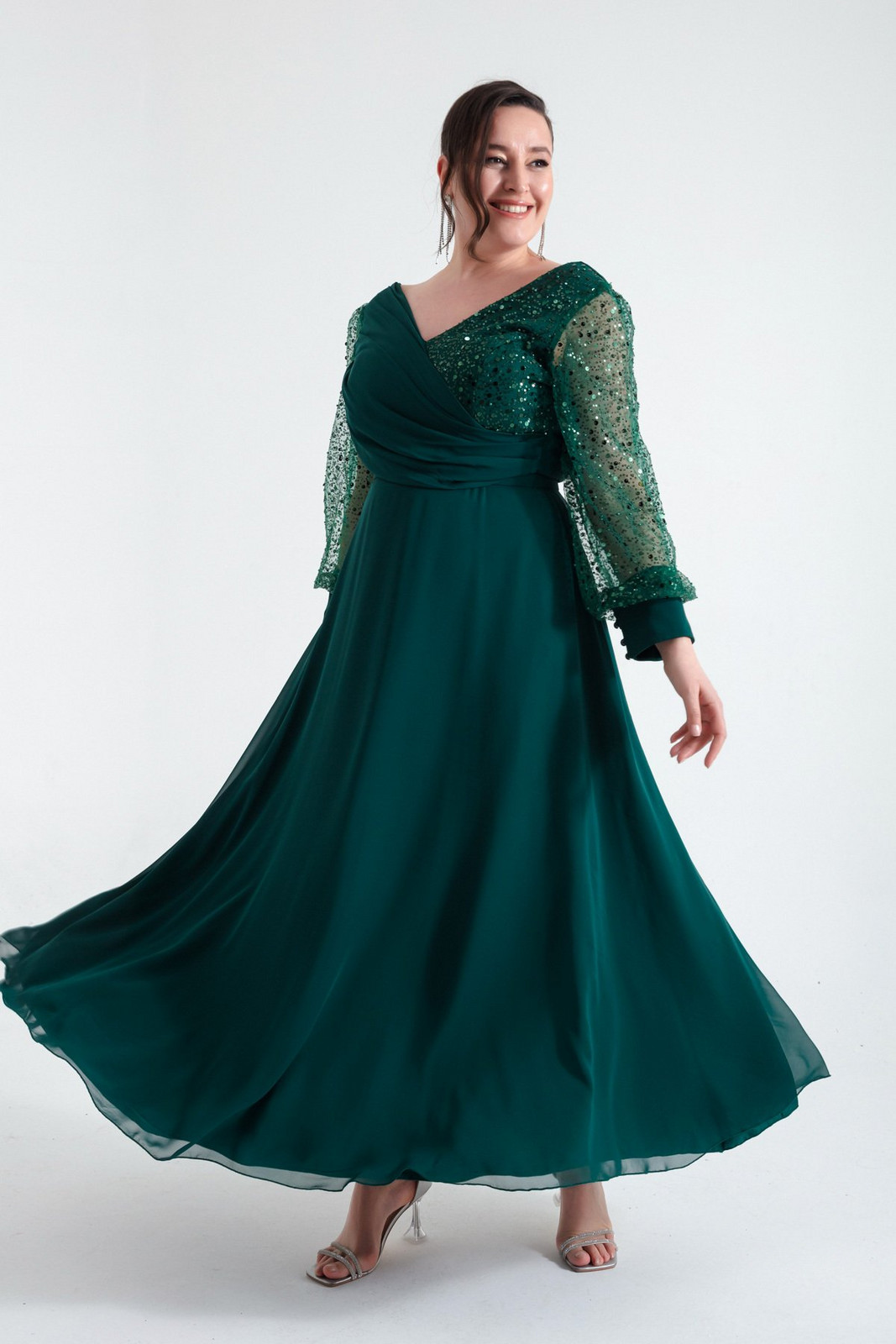 Lafaba Women's Plus Size Emerald Green Sleeves Beaded Midi Evening Dress