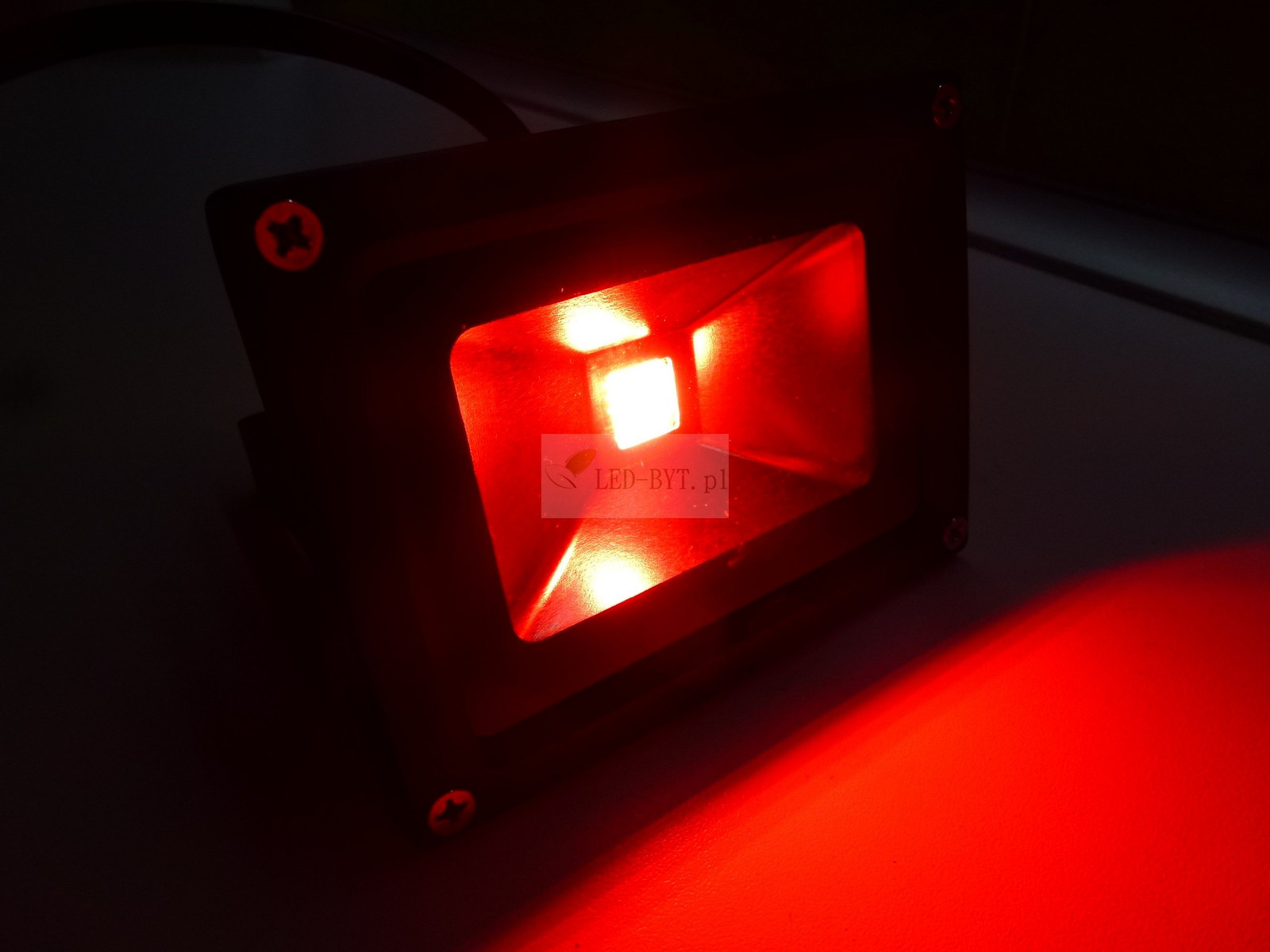 Halogen Led lampa 10W 660nm deep red pro fotografickou tmavou rostlinu